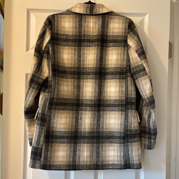 Black and Cream Plaid Blazer - Picture 4 of 10